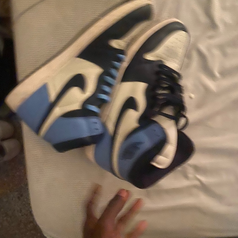 Jordan 1’s high OG obsidian